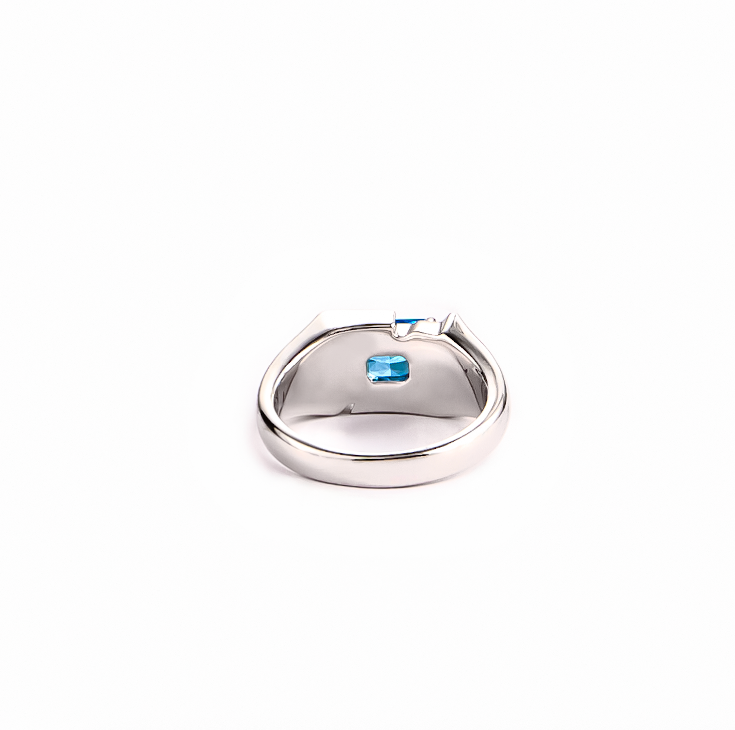 Cyan Ring